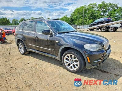 Czwarte zdjęcie samochodu z boku: 2013 BMW X5 XDRIVE35I VIN:5UXZV4C56D0B24093 - miniatura