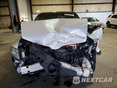Piąte zdjęcie samochodu w środku: 2010 LINCOLN MKT VIN:2LMHJ5AT8ABJ19193 - miniatura