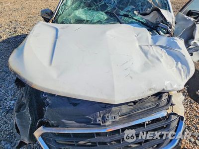Zdjęcie 12 z 13 samochodu: 2020 CHEVROLET EQUINOX LT VIN:3GNAXKEVXLS601856 - miniatura