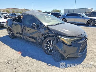 Czwarte zdjęcie samochodu z boku: 2020 TOYOTA COROLLA LE VIN:JTDEPRAE1LJ013497 - miniatura