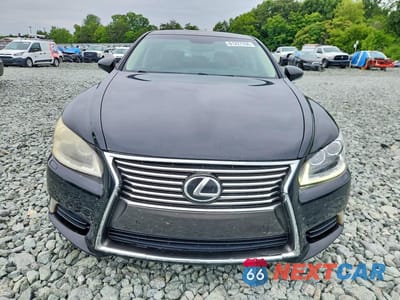 Piąte zdjęcie samochodu w środku: 2013 LEXUS LS 460 VIN:JTHBL5EF7D5121173 - miniatura