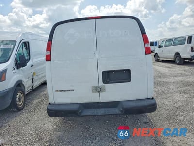 Zdjęcie 6 z 13 samochodu: 2025 CHEVROLET EXPRESS G2500 VIN:1GCWGAF75S1133057 - miniatura
