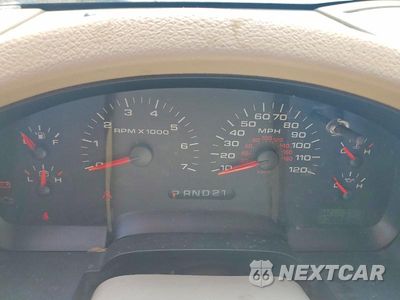 Zdjęcie 9 z 12 samochodu: 2005 FORD F150 VIN:1FTRF12W95NB61681 - miniatura