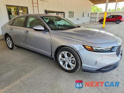 Czwarte zdjęcie samochodu z boku: 2024 HONDA ACCORD LX VIN:1HGCY1F29RA033222 - miniatura