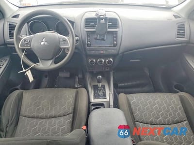 Zdjęcie 8 z 12 samochodu: 2023 MITSUBISHI OUTLANDER SPORT S/SE VIN:JA4ARUAU6PU010211 - miniatura