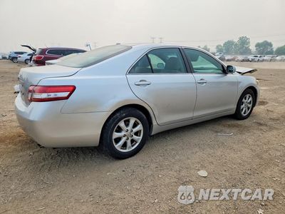 Trzecie zdjęcie samochodu z tyłu: 2010 TOYOTA CAMRY LE VIN:4T4BF3EK5AR086792 - miniatura
