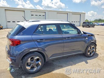 Trzecie zdjęcie samochodu z tyłu: 2024 HYUNDAI VENUE LIMITED VIN:KMHRC8A38RU339905 - miniatura