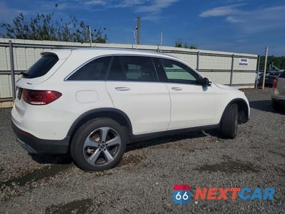 Trzecie zdjęcie samochodu z tyłu: 2022 MERCEDES-BENZ GLC 300 4MATIC VIN:W1N0G8EB9NG120925 - miniatura