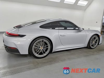 Trzecie zdjęcie samochodu z tyłu: 2025 PORSCHE 911 CARRERA VIN:WP0AA2A99SS206063 - miniatura