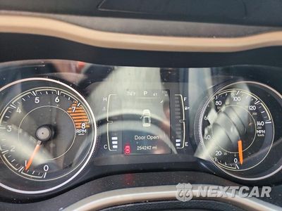Zdjęcie 9 z 13 samochodu: 2016 JEEP CHEROKEE LATITUDE VIN:1C4PJMCSXGW283045 - miniatura