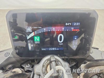 Zdjęcie 7 z 9 samochodu: 2025 HONDA CB750 A VIN:JH2RH2409SK002852 - miniatura