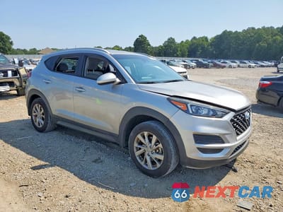 Czwarte zdjęcie samochodu z boku: 2020 HYUNDAI TUCSON VALUE VIN:KM8J33A41LU115438 - miniatura