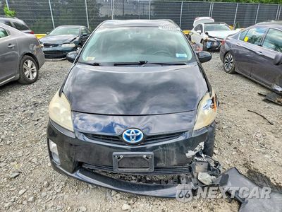 Piąte zdjęcie samochodu w środku: 2011 TOYOTA PRIUS FOUR VIN:JTDKN3DU2B0265367 - miniatura
