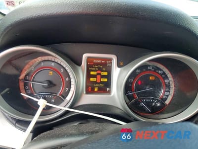 Zdjęcie 9 z 13 samochodu: 2018 DODGE JOURNEY SE VIN:3C4PDCAB1JT319383 - miniatura