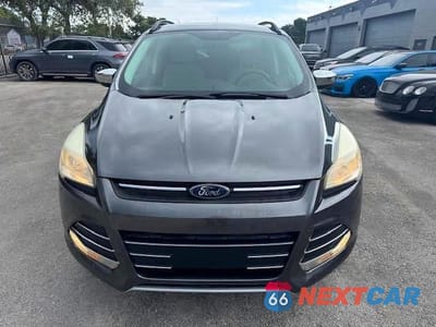 Piąte zdjęcie samochodu w środku: 2016 FORD ESCAPE SE VIN:1FMCU0GX4GUC35892 - miniatura