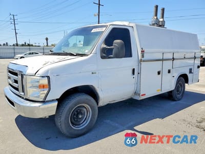 2013 FORD ECONOLINE E350 SUPER DUTY CUTAWAY VAN 1FDWE3FL8DDB27068 - główne zdjęcie licytacji z USA - miniatura