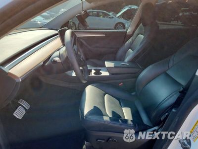 Zdjęcie 7 z 14 samochodu: 2024 TESLA MODEL Y VIN:7SAYGDEF5RA333070 - miniatura