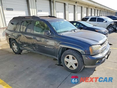 Czwarte zdjęcie samochodu z boku: 2003 CHEVROLET TRAILBLAZER EXT VIN:1GNES16S836239626 - miniatura