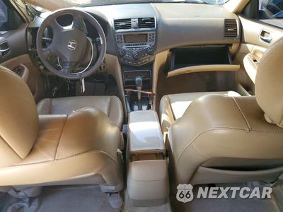 Zdjęcie 8 z 12 samochodu: 2007 HONDA ACCORD EX VIN:1HGCM66577A051203 - miniatura