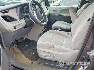 Zdjęcie 7 z 14 samochodu: 2016 TOYOTA SIENNA LE VIN:5TDJK3DC8GS136047 - miniatura