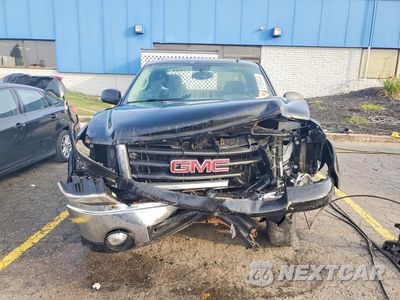 Piąte zdjęcie samochodu w środku: 2010 GMC SIERRA K1500 SLE VIN:1GTSKVE37AZ295730 - miniatura