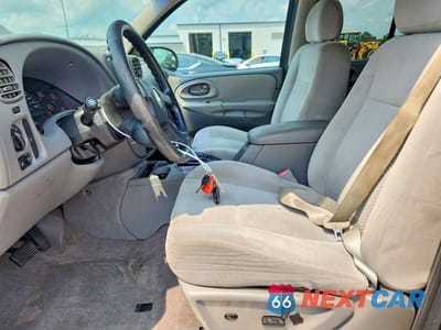Zdjęcie 7 z 13 samochodu: 2008 CHEVROLET TRAILBLAZER LS VIN:1GNDS13S182221418 - miniatura