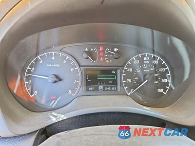 Zdjęcie 9 z 12 samochodu: 2015 NISSAN SENTRA S VIN:3N1AB7AP0FY356565 - miniatura