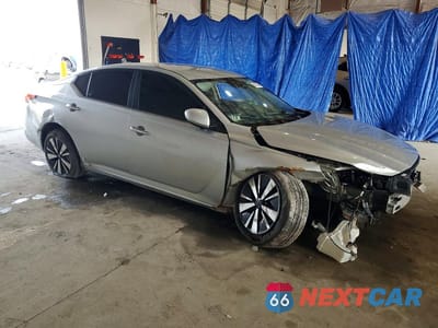 Czwarte zdjęcie samochodu z boku: 2022 NISSAN ALTIMA SV VIN:1N4BL4DV6NN400304 - miniatura