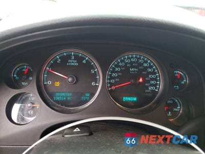 Zdjęcie 9 z 13 samochodu: 2012 GMC YUKON DENALI VIN:1GKS2EEF7CR297236 - miniatura