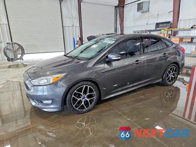 2015 FORD FOCUS SE 1FADP3F28FL373047 - główne zdjęcie licytacji z USA - miniatura