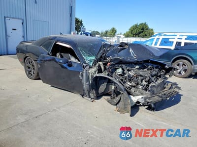 Czwarte zdjęcie samochodu z boku: 2016 DODGE CHALLENGER R/T VIN:2C3CDZBT3GH101864 - miniatura
