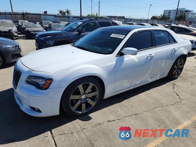 2014 CHRYSLER 300 SRT-8 6.4L 2C3CCAFJ7EH257870 - główne zdjęcie licytacji z USA - miniatura