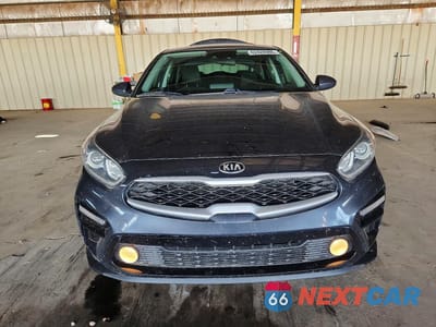Piąte zdjęcie samochodu w środku: 2021 KIA FORTE LXS VIN:3KPF24AD1ME325010 - miniatura
