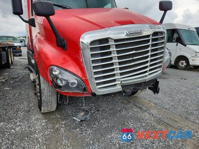 Zdjęcie 13 z 13 samochodu: 2018 FREIGHTLINER CASCADIA 125 SEMI TRUCK VIN:1FUJGLDR4JLJK5053 - miniatura