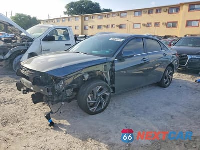 2025 HYUNDAI ELANTRA LIMITED KMHLP4DG8SU937015 - główne zdjęcie licytacji z USA - miniatura
