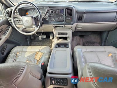 Zdjęcie 8 z 13 samochodu: 2002 CHEVROLET SUBURBAN K1500 VIN:1GNFK16Z62J205763 - miniatura