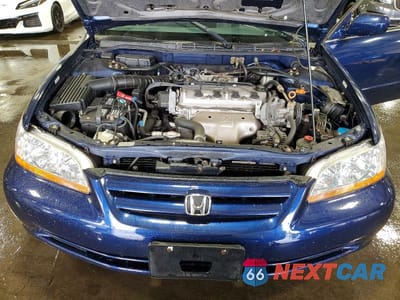 Zdjęcie 11 z 13 samochodu: 2001 HONDA ACCORD EX VIN:1HGCG56691A049339 - miniatura