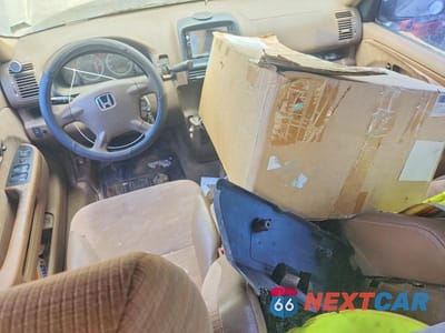 Zdjęcie 8 z 13 samochodu: 2004 HONDA CR-V LX VIN:JHLRD68414C023770 - miniatura