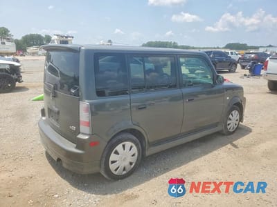 Trzecie zdjęcie samochodu z tyłu: 2005 SCION XB BASE VIN:JTLKT324454029183 - miniatura
