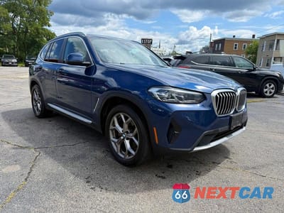 Czwarte zdjęcie samochodu z boku: 2022 BMW X3 XDRIVE30I VIN:5UX53DP07N9J20776 - miniatura