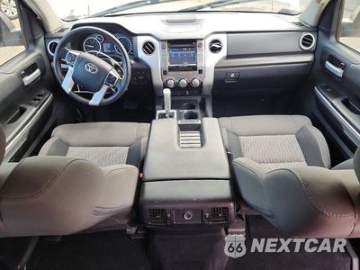 Zdjęcie 8 z 13 samochodu: 2017 TOYOTA TUNDRA CREWMAX SR5 VIN:5TFEY5F1XHX225864 - miniatura