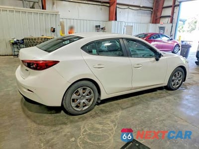 Trzecie zdjęcie samochodu z tyłu: 2014 MAZDA 3 SV VIN:JM1BM1T76E1134587 - miniatura