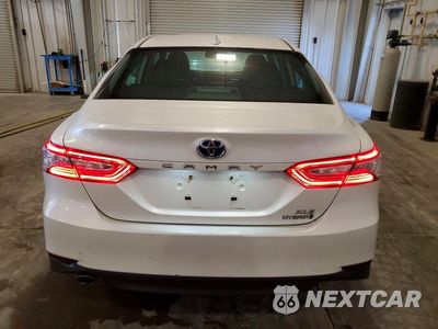 Zdjęcie 6 z 12 samochodu: 2019 TOYOTA CAMRY HYBRID XLE VIN:4T1B21HKXKU514041 - miniatura