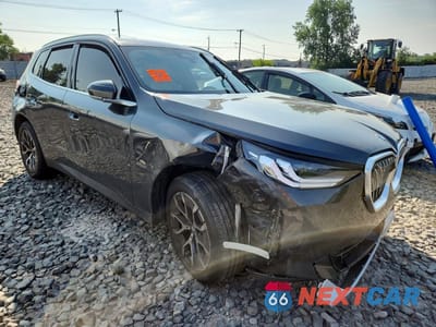 Czwarte zdjęcie samochodu z boku: 2026 BMW X3 30 XDRIVE VIN:5UX53GP04T9413999 - miniatura