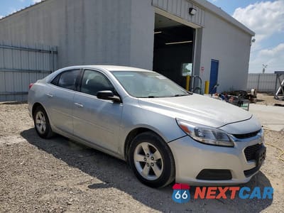 Czwarte zdjęcie samochodu z boku: 2015 CHEVROLET MALIBU LS VIN:1G11B5SL3FF156325 - miniatura