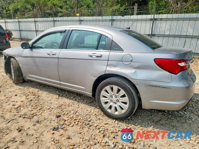 Drugie zdjęcie samochodu z przodu: 2013 CHRYSLER 200 LX VIN:1C3CCBABXDN734125 - miniatura
