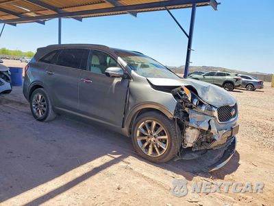 Czwarte zdjęcie samochodu z boku: 2017 KIA SORENTO SX LIMITED V6 VIN:5XYPK4A53HG265883 - miniatura