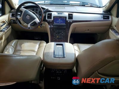 Zdjęcie 8 z 13 samochodu: 2014 CADILLAC ESCALADE LUXURY VIN:1GYS3BEF6ER169879 - miniatura