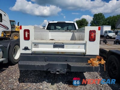 Zdjęcie 6 z 12 samochodu: 2022 FORD F350 SUPER DUTY VIN:1FD8W3B65NEG06727 - miniatura