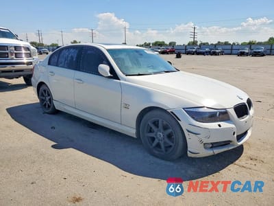 Czwarte zdjęcie samochodu z boku: 2010 BMW 328 XI SULEV VIN:WBAPK5C57AA648277 - miniatura